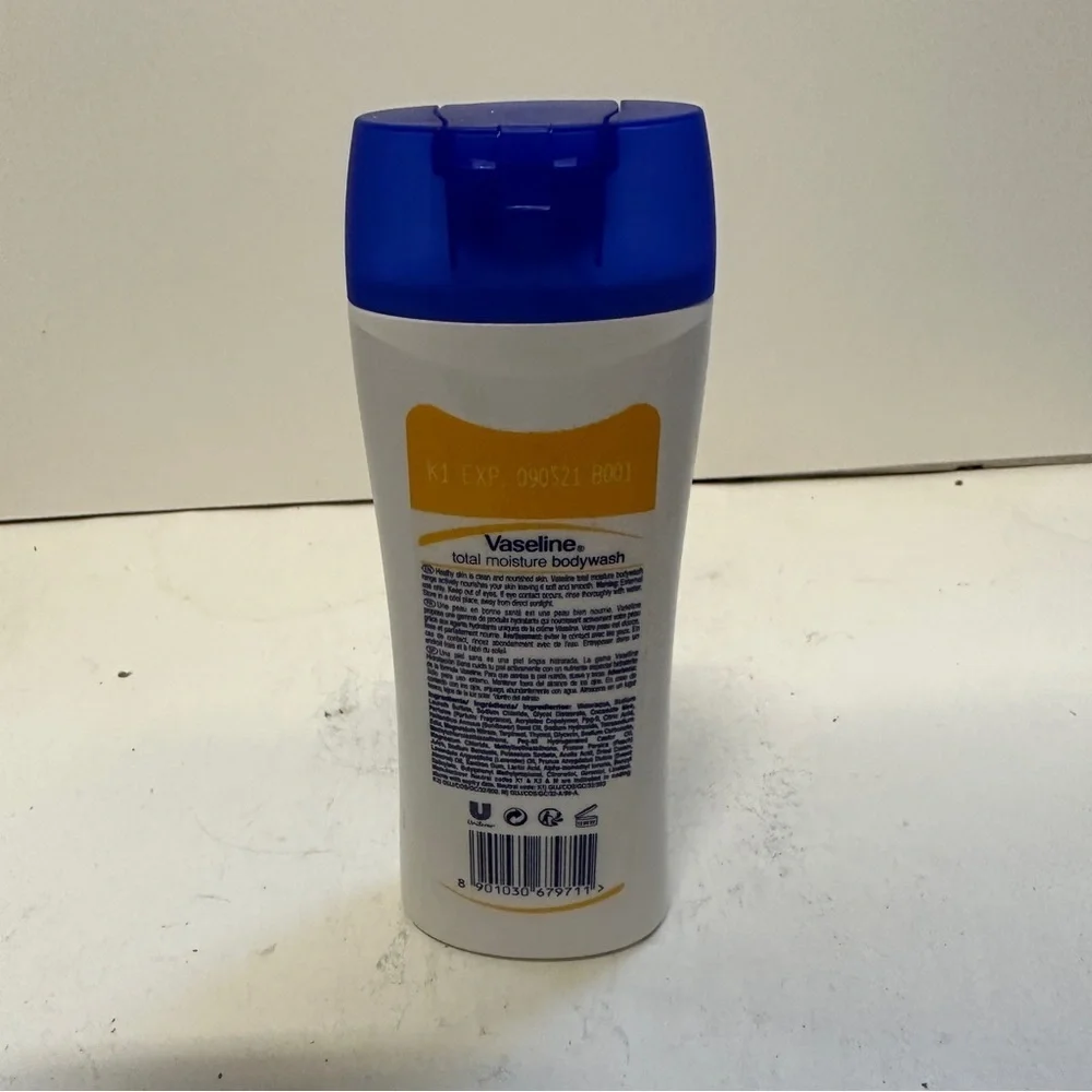 Vaseline Total Moisture Body Wash 6.76 OZ HTF